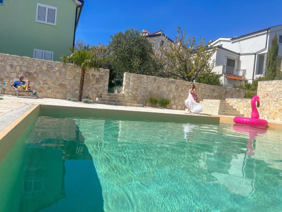 Apartment Mit Poolarea - Krk, Kroatien