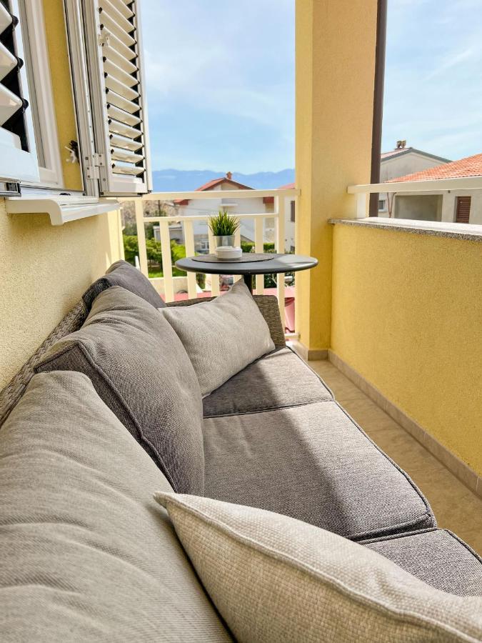 Apartment Mit Poolarea - Krk, Kroatien