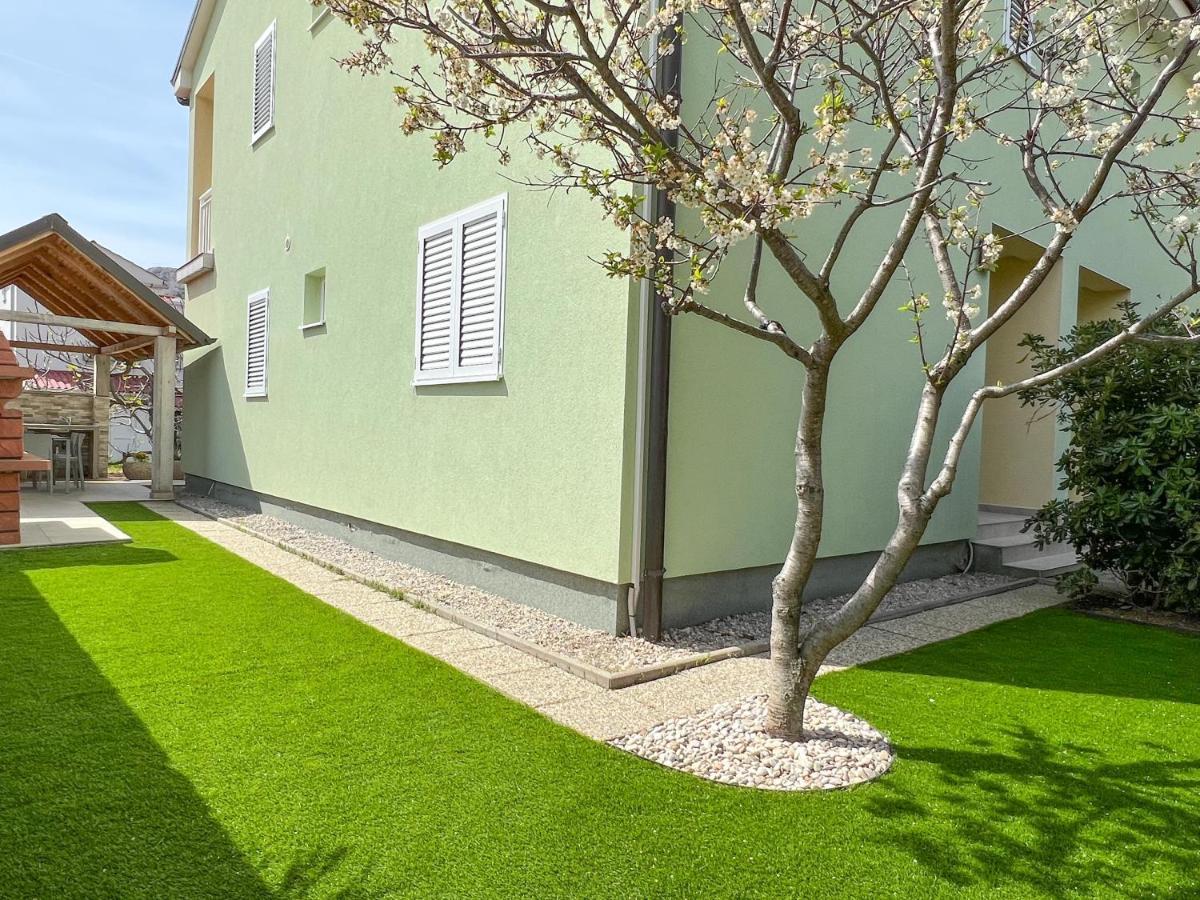 Mit Poolarea - Krk, Kroatien Apartment Baska (Krk)