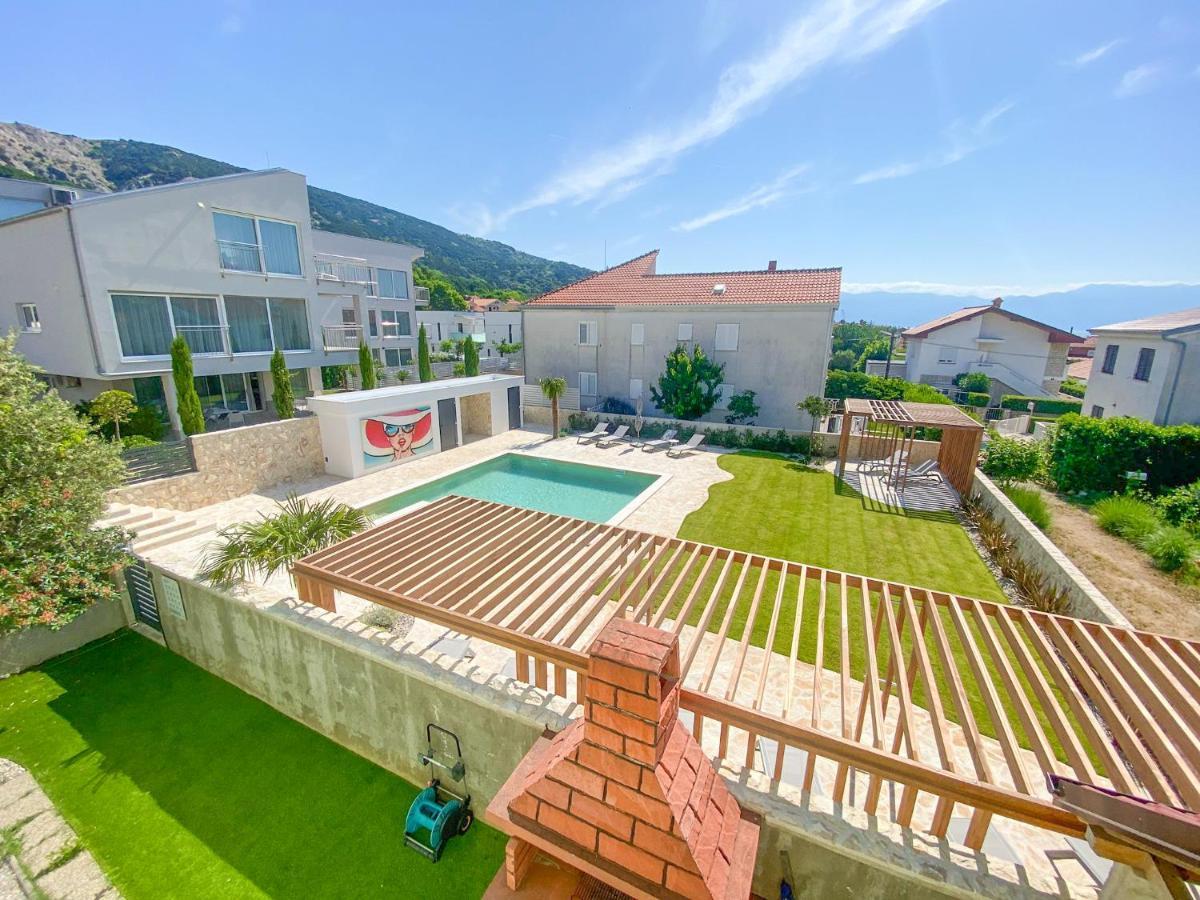 Apartment Mit Poolarea - Krk, Kroatien *