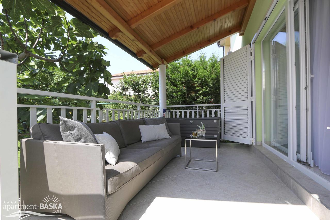 Apartment Mit Poolarea - Krk, Kroatien