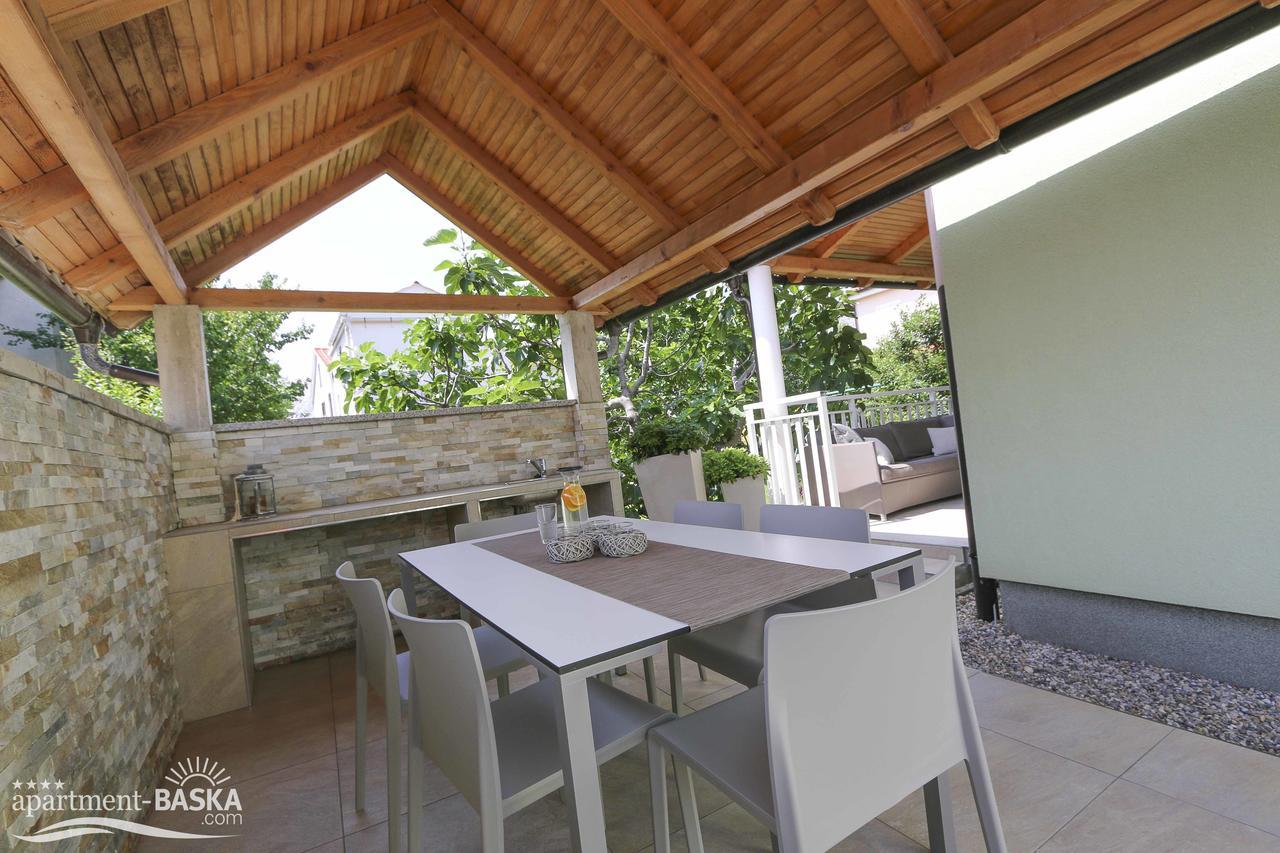 Apartment Mit Poolarea - Krk, Kroatien